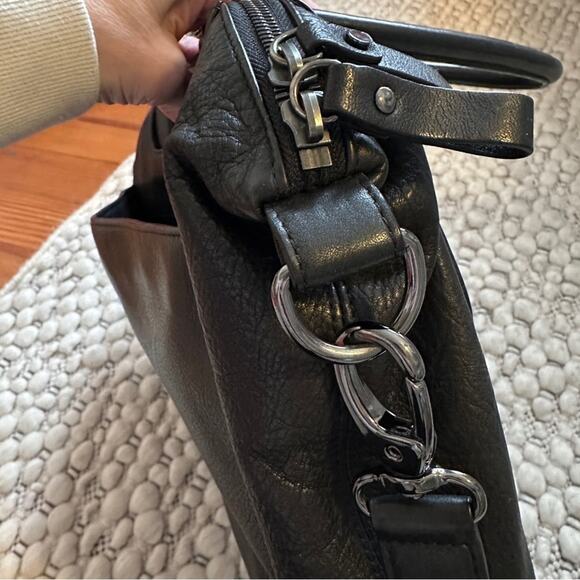 Levenger Convertible Black Leather Briefcase Tote Handbag - Picture 6 of 11